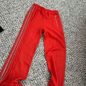 Area red pants